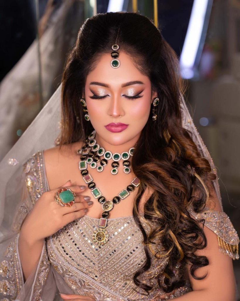 Party makeup